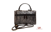 Load image into Gallery viewer, Belle Crossbody Pdf Pattern $7.95