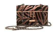 Load image into Gallery viewer, Belle Crossbody Pdf Pattern $7.95