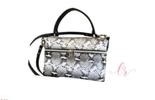 Load image into Gallery viewer, Belle Crossbody Pdf Pattern $7.95
