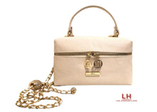 Load image into Gallery viewer, Belle Crossbody Pdf Pattern $7.95
