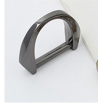 Load image into Gallery viewer, High End Seamless 1’’ D Ring $24.00/10 Pieces (Made From Zinc Alloy)
