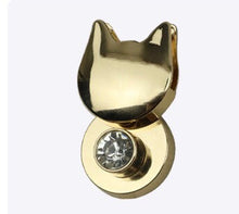 Load image into Gallery viewer, Light Gold Cat Lock With Crystal $5.00/Each
