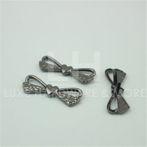 Bow Tie With Heart Decorative Logo 6.50/5 Pieces Gunmetal