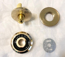 Load image into Gallery viewer, High End Korean Style Magnetic / Twist On Snap $11.00/4 Sets

